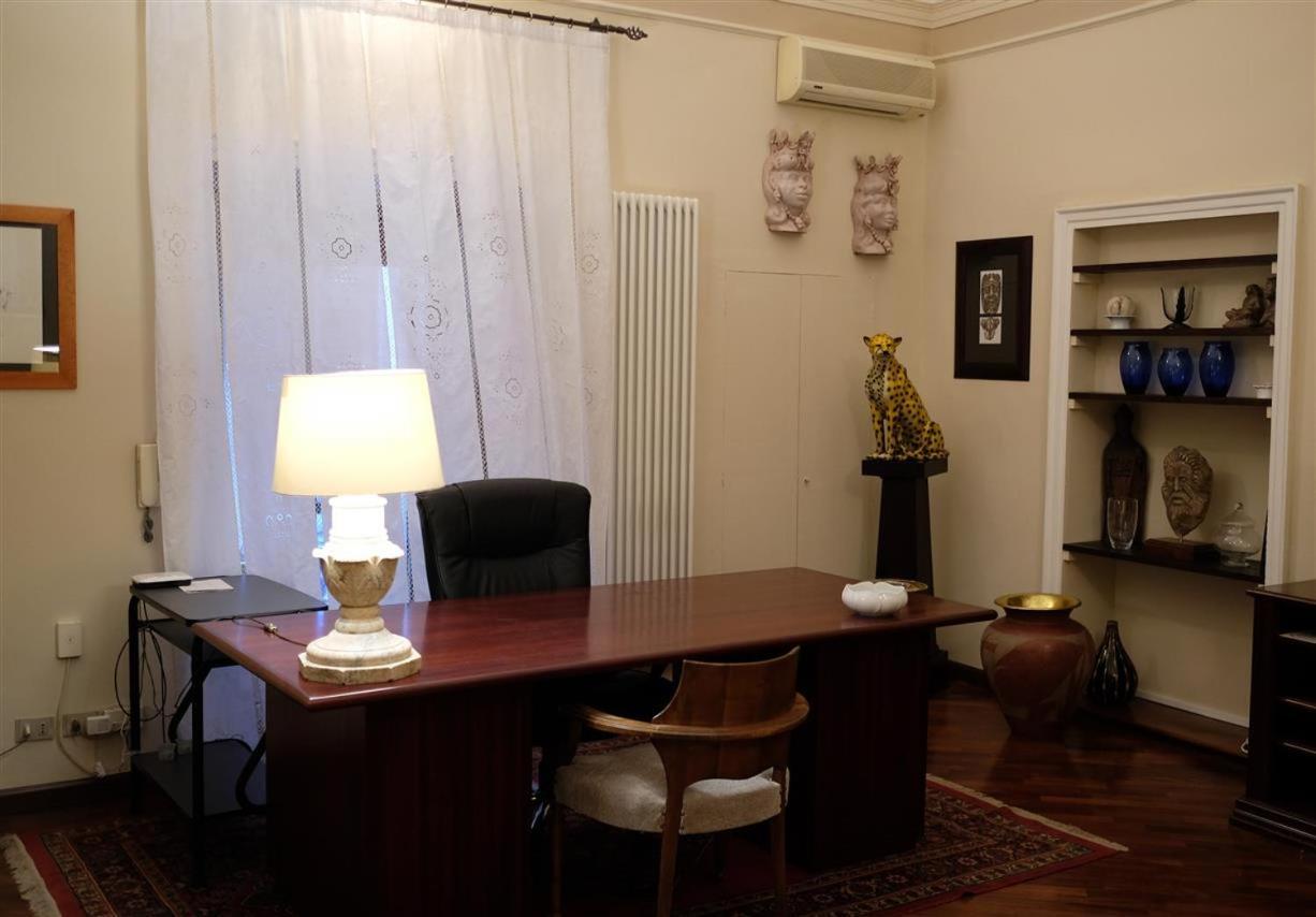 Apartmán Palazzo La Via Katánie Exteriér fotografie
