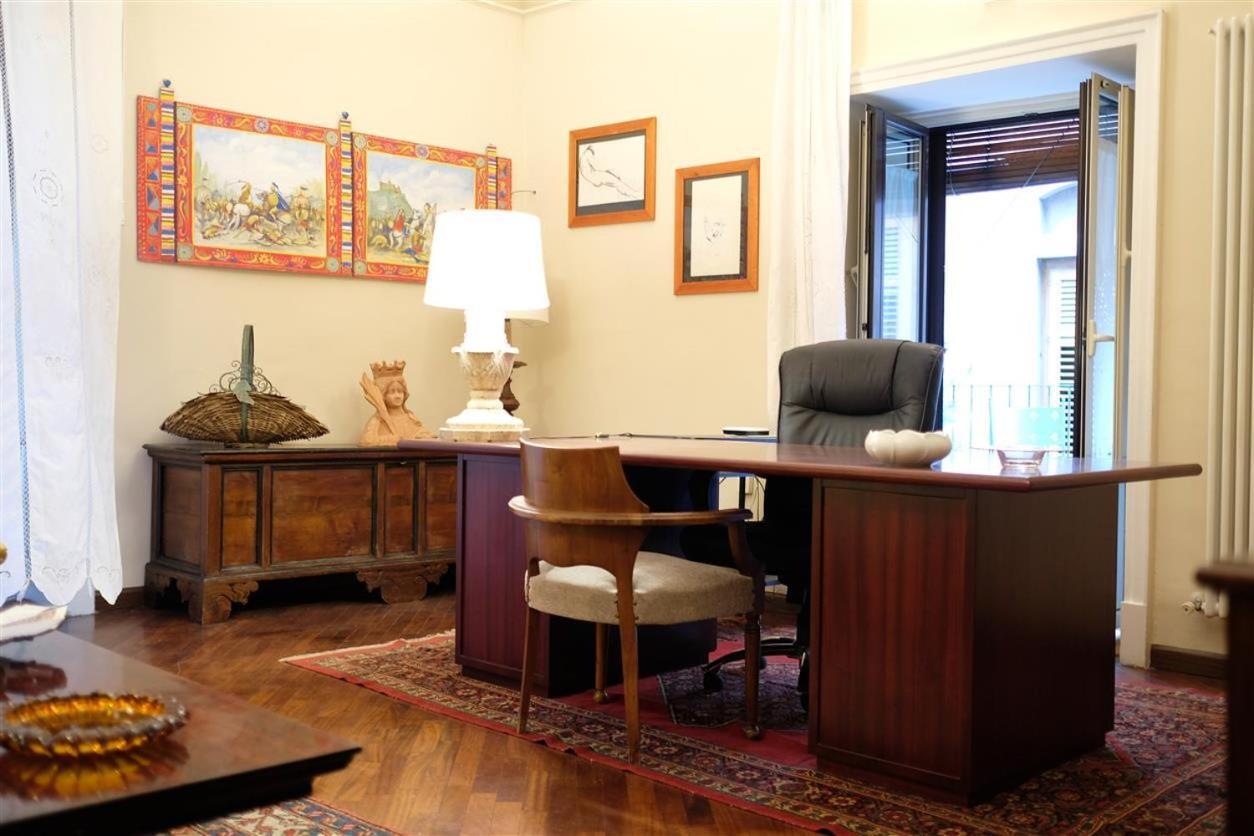 Apartmán Palazzo La Via Katánie Exteriér fotografie